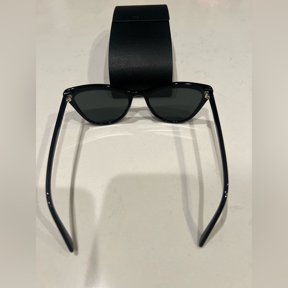PRADA: CAT-EYE SUNGLASSES IN BLACK - Picture 4 of 4